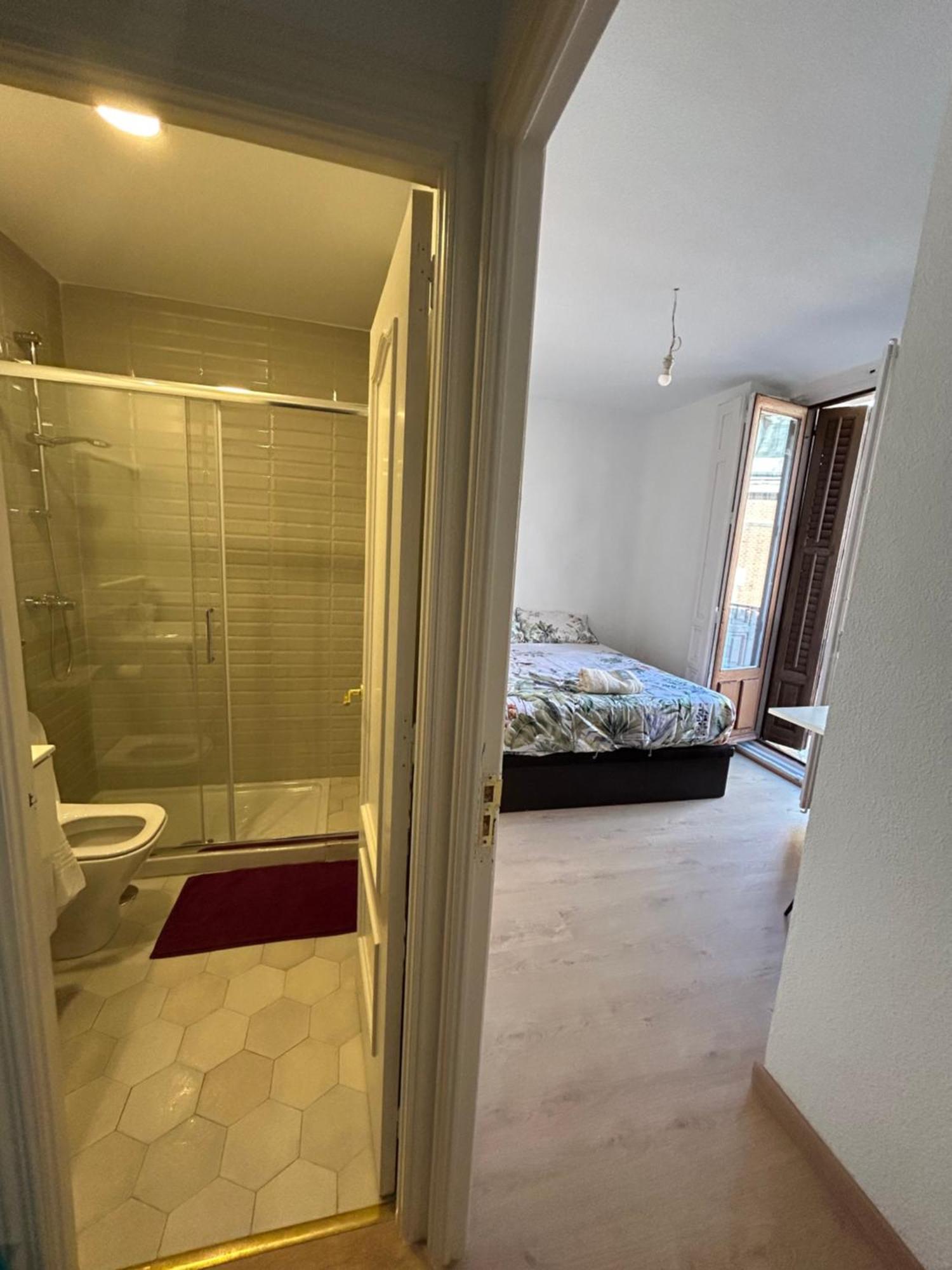 Room In Plaza Mayor Madrid Exteriör bild